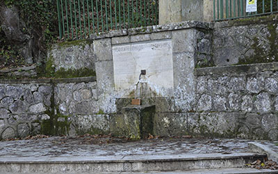 fonte pisciarello dettaglio