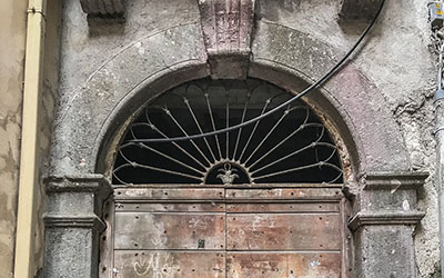 portale palazzo seicentesco